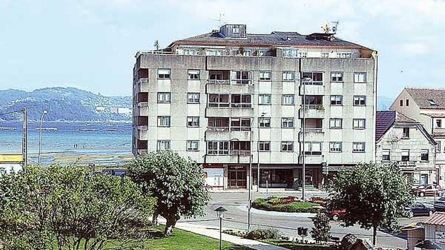 Edificio afectado por el deslinde, en Moaña.