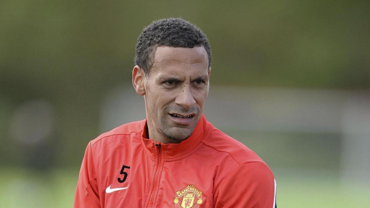 Rio Ferdinand, en un entrenamiento con el Manchester United