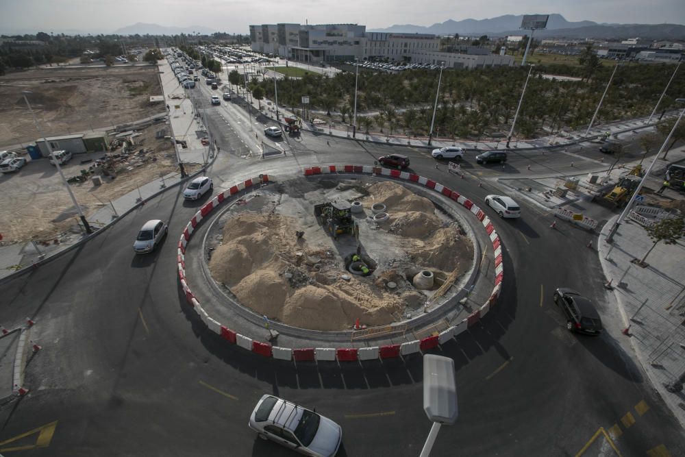 La rotonda del Hospital del Vinalopó en Elche