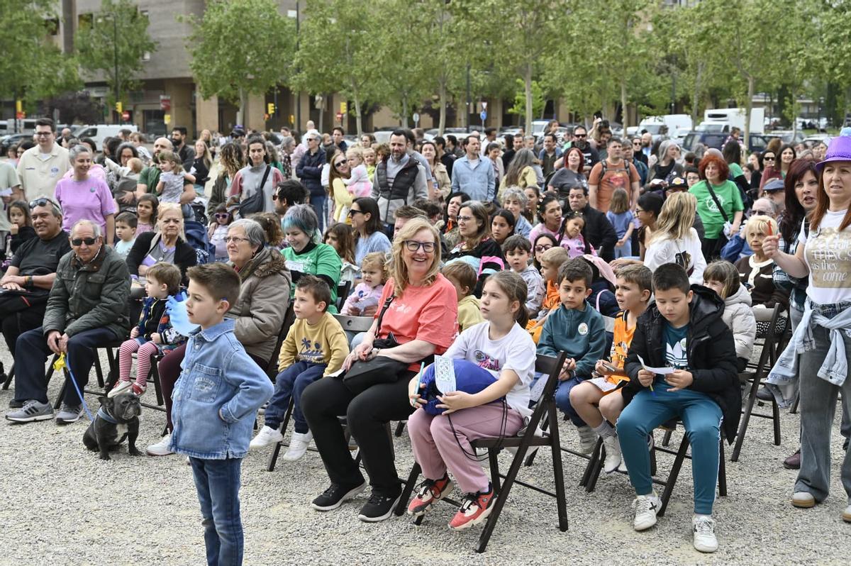 Ambiente festivo en la Fiesta por la Educación Pública.
