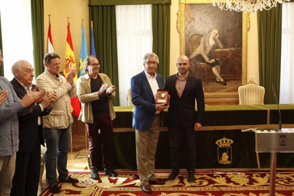 Recepción en el Ayuntamiento de Gijón a las jugadoras del Mavi NT de Balonmano