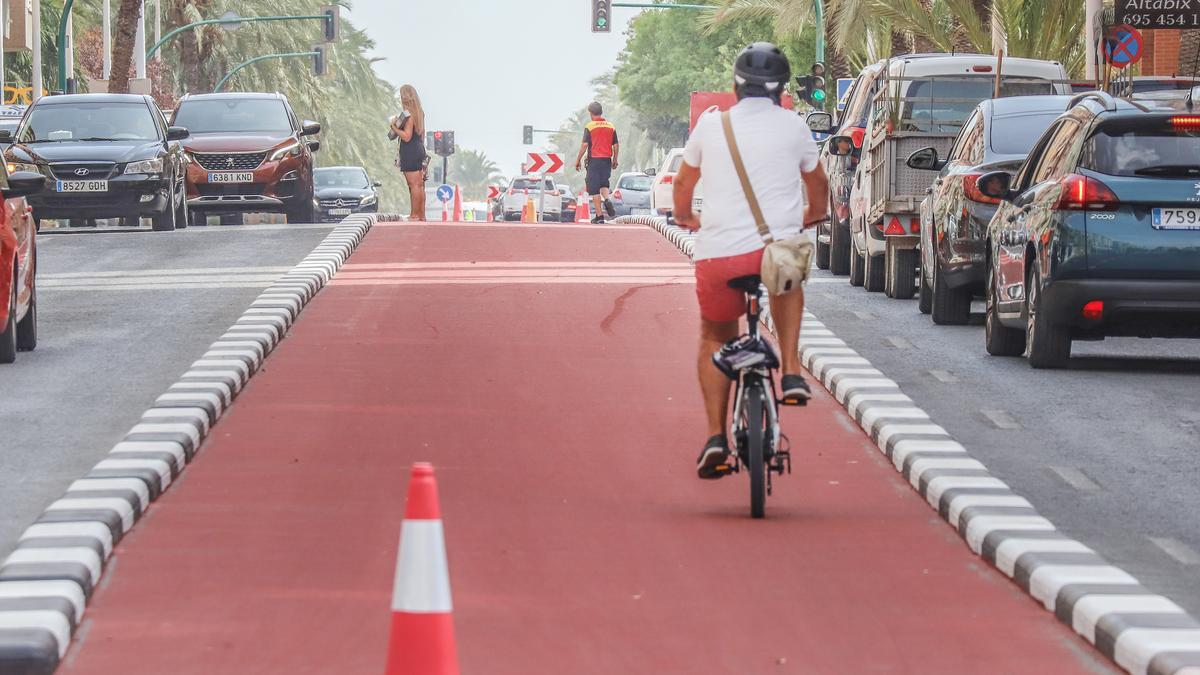 El proyecto de carril-bici que se acomete llega hasta la Ciudad Deportiva de Elche