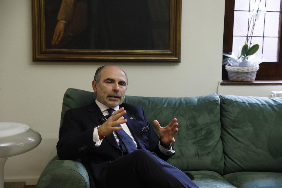 Oviedo. Ignacio Villaverde, rector de la Universidad de Oviedo