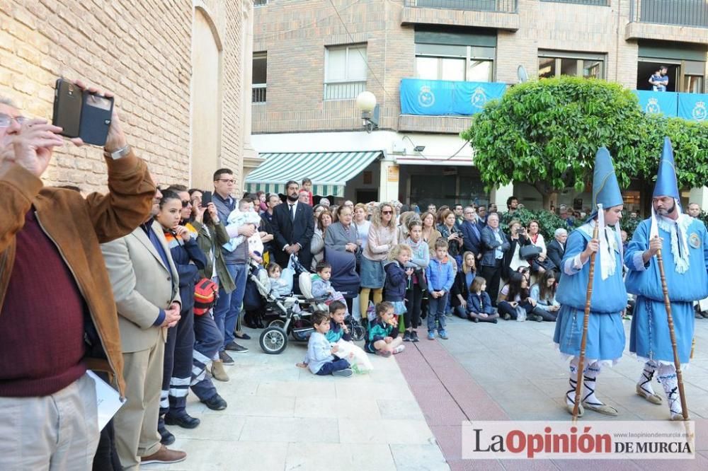 La procesión del Amparo a su salida de San Nicolás