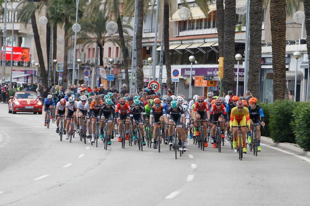 Knapper geht es eigentlich nicht: Mit einem Sieg im Fotofinish hat sich Daniel McClay vom Rennstall Fortuneo VitalConcept am Sonntagnachmittag (29.1.) die Trophäe für die letzte Etappe der Playa de Palma Challenge der Radprofis auf Mallorca gesichert.