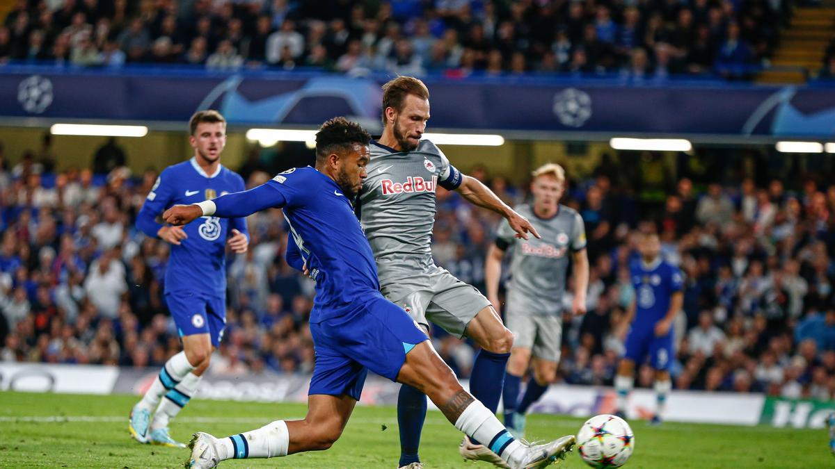 Resumen, goles y highlights del Chelsea 1-1 Salzburg de la Jornada 2 de la Fase de Grupos de la Champions League