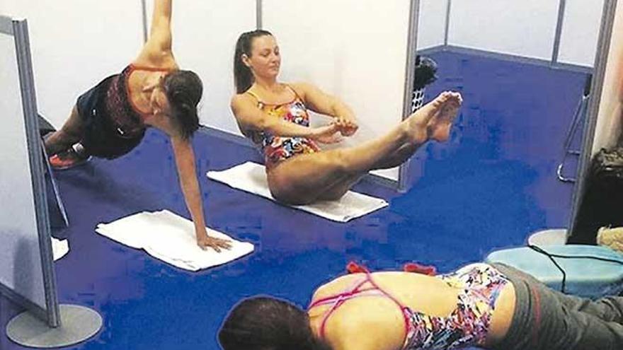 Jessica Vall, Melani Costa y África Zamorano, entrenando en el gimnasio en Copenhague.