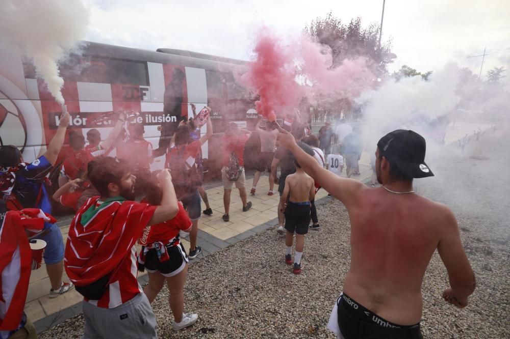 La afición del Zamora CF enciende Haro