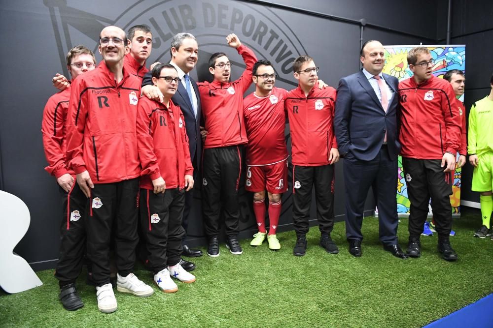 Tino Fernández presenta el patrocinio del patrocinio de R al equipo genuine hasta junio de 2020