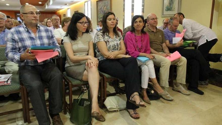 El alcalde, el exregidor y Áurea Soto declaran el lunes; también fue denunciada la directora xeral.  // J. Regal