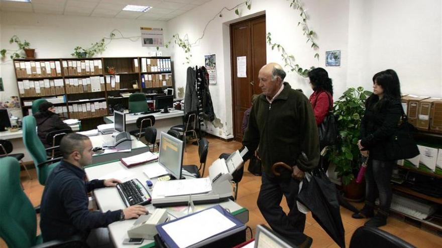 11.700 empleados públicos de la Junta cobrarán en junio el complemento de la carrera profesional