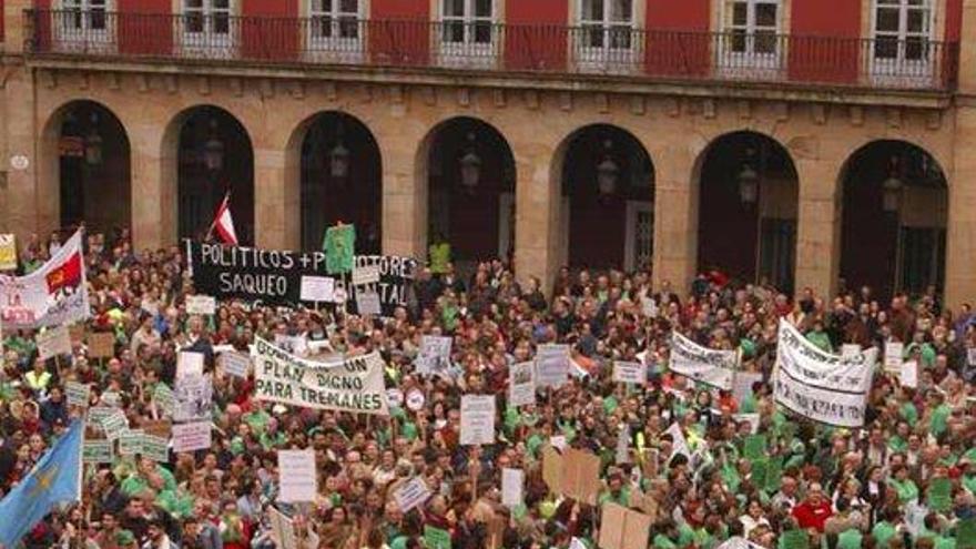 Los vecinos de la zona rural, en su primera &quot;marcha verde&quot;.