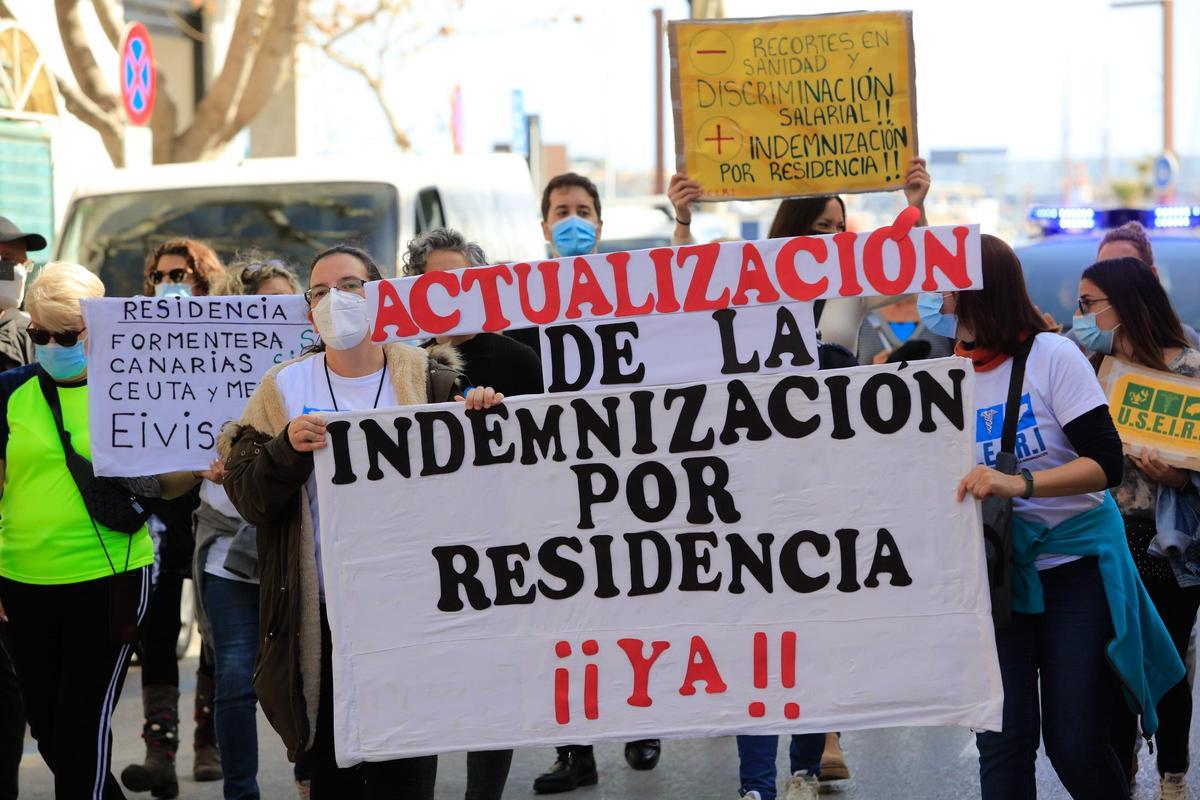 Manifestación en Ibiza por el incremento del plus de insularidad para los funcionarios.