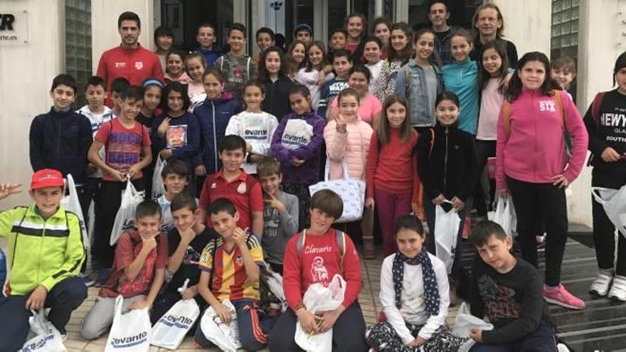 Los alumnos de 5º del CEIP Blasco Ibáñez visitan Levante-EMV