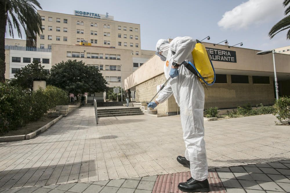 Trabajos de la UME en la Estacion de Renfe, Luceros y Hospital General de Alicante