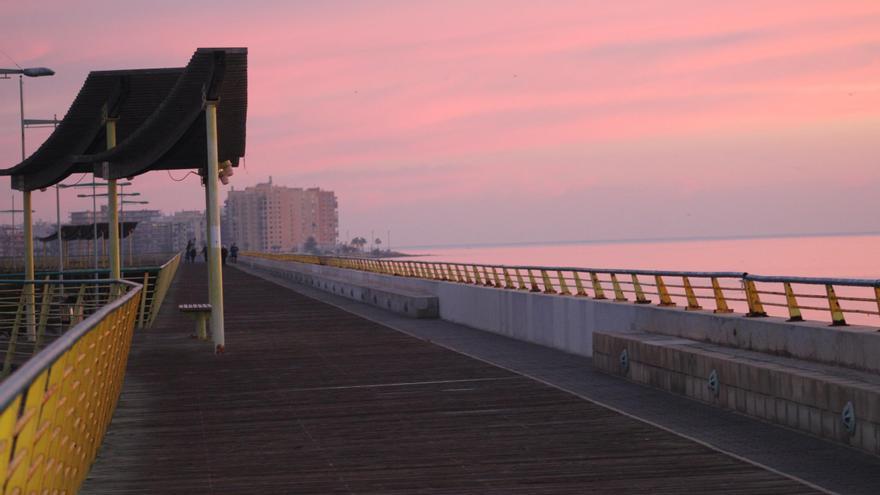 ¿Por qué &quot;hierve&quot; el mar junto al paseo de Levante de Torrevieja?