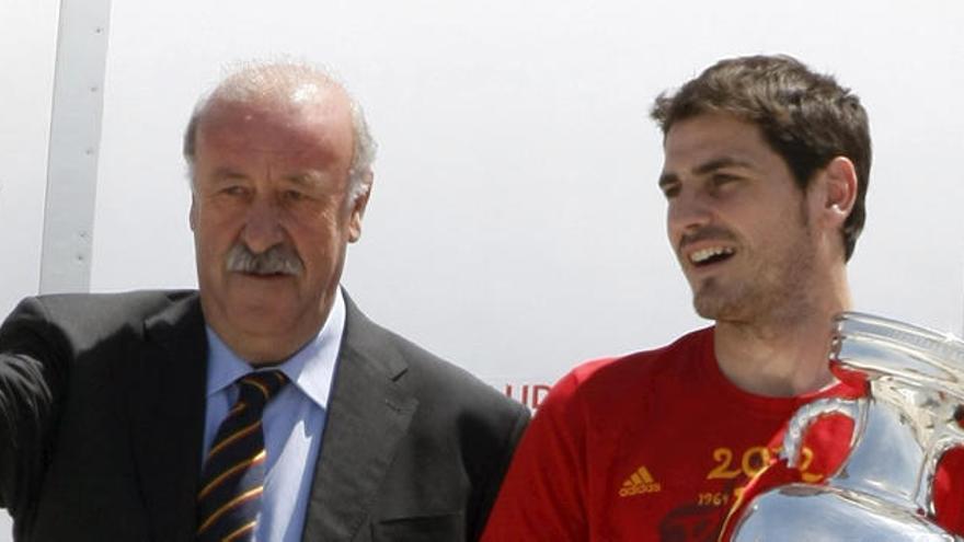 Del Bosque protege a Casillas