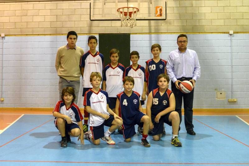 DÍA DEL MINIBASKET. Fotogalería de formación de equipos