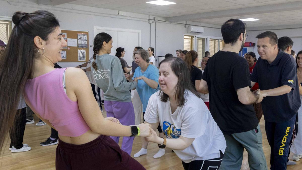 La lección magistral del conservatorio de danza de Alicante para bailar sin límites