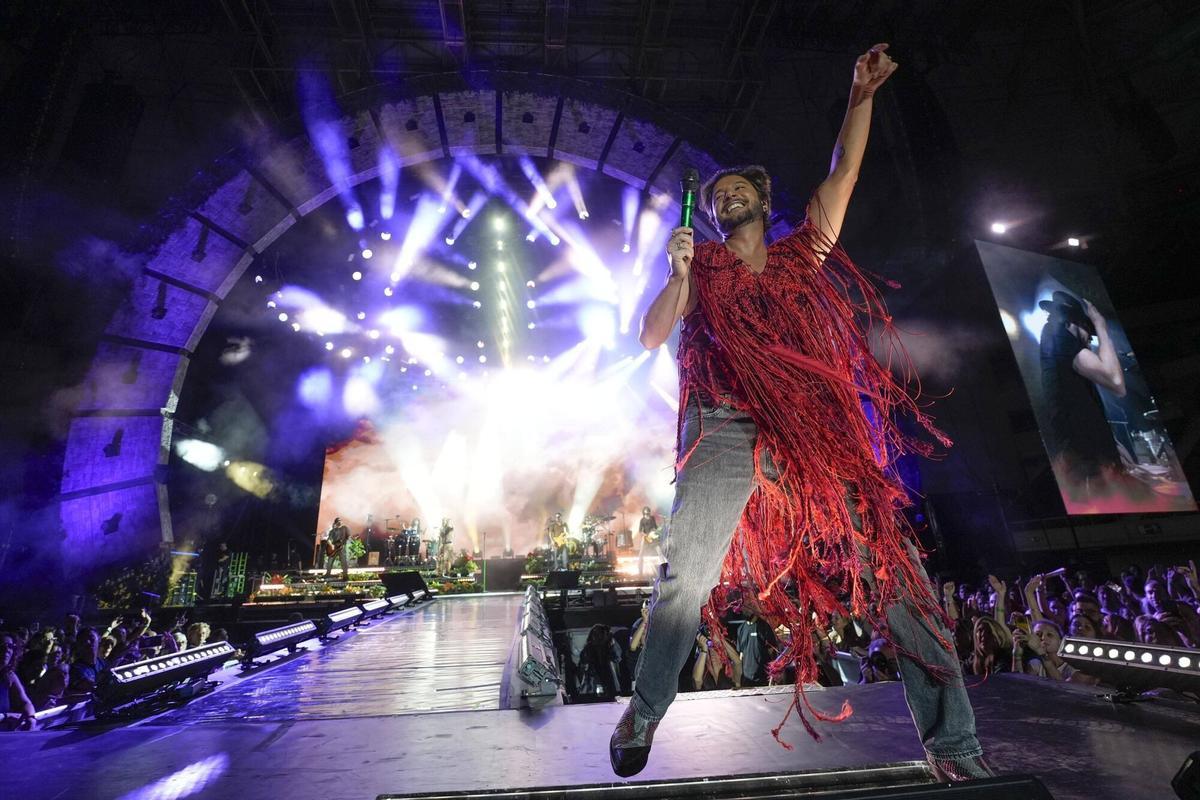 Manuel Carrasco toca en el Palau Sant Jordi dentro de su gira Salvaje