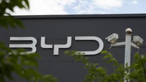 El fabricant xinès de cotxes BYD nega el vincle amb l’Exèrcit