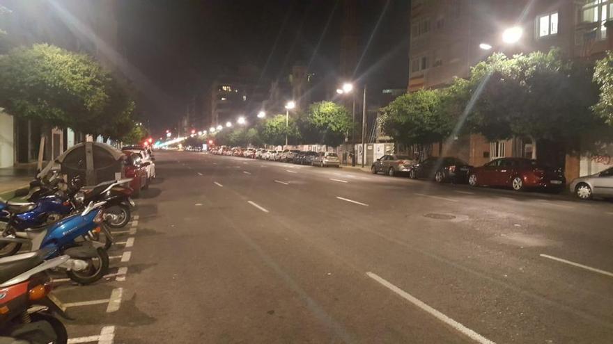 Las farolas eficientes llegan a la avenida  del Puerto, Corts Valencianes y la Alameda