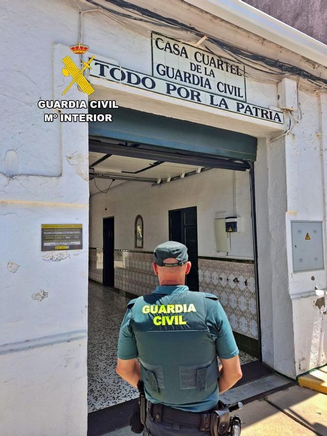 Cuartel de la localidad de Villanueva del Fresno.