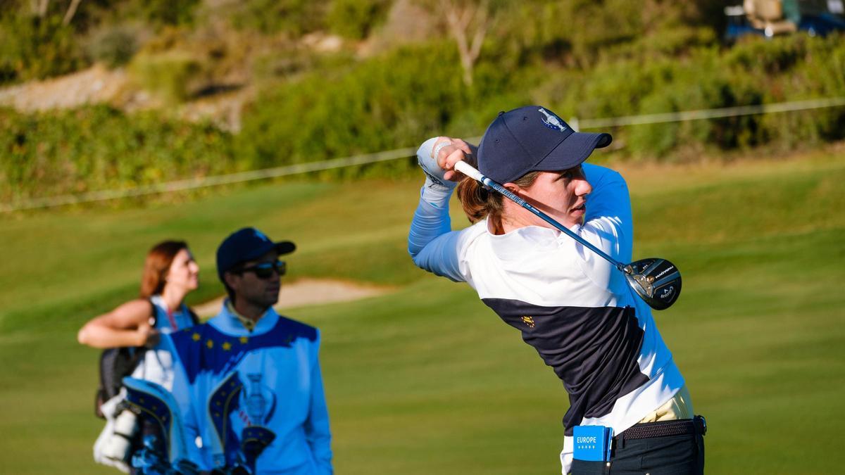 Carlota Ciganda, en una sesión de entrenamiento de la Solheim