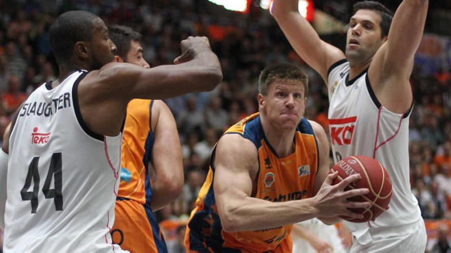 El Valencia Basket reclama que el hubo alineación indebida de Slaughter