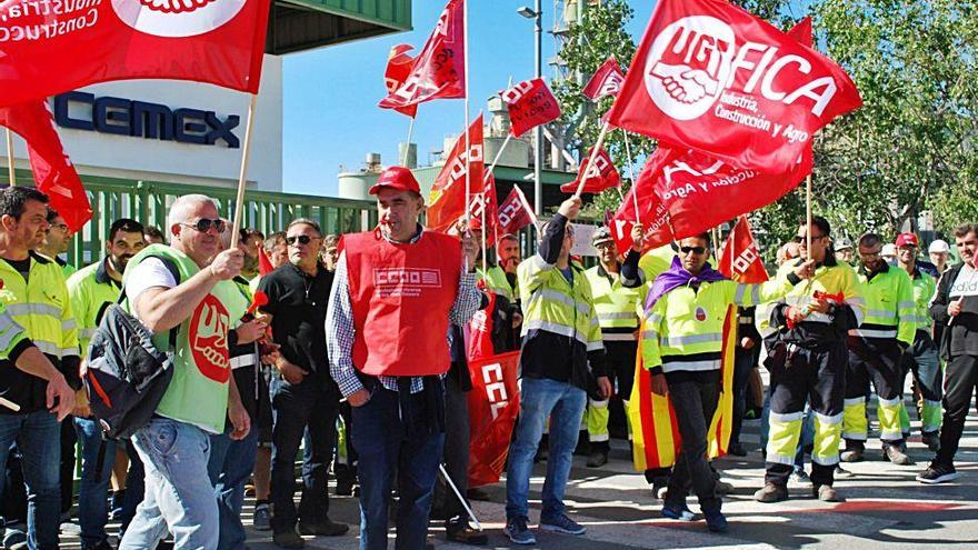 Una imagen de una reciente manifestación de los trabajadores de Cemex en Lloseta.