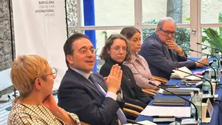 Albares reafirma el "compromiso claro" de aumentar el gasto en defensa y confía en el respaldo de los partidos "europeístas y demócratas"