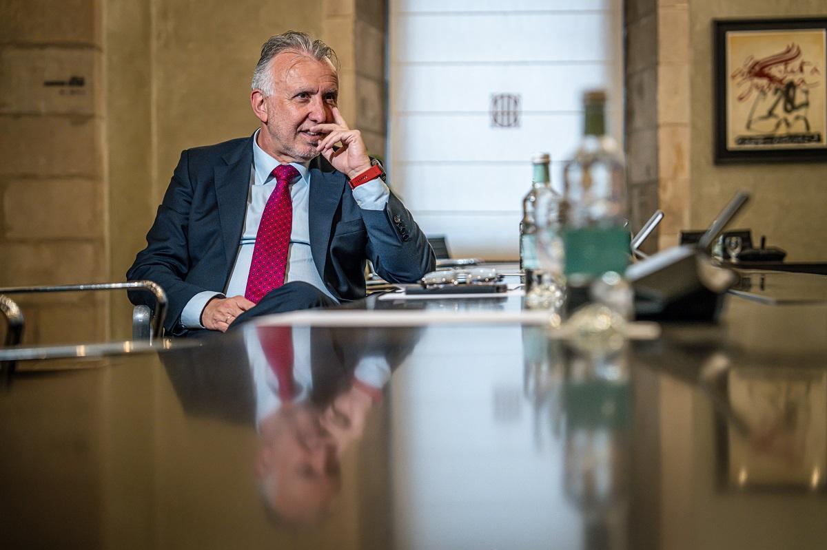 El ministro Torres, en el Palau de la Generalitat tras reunirse con el Govern de Salvador Illa