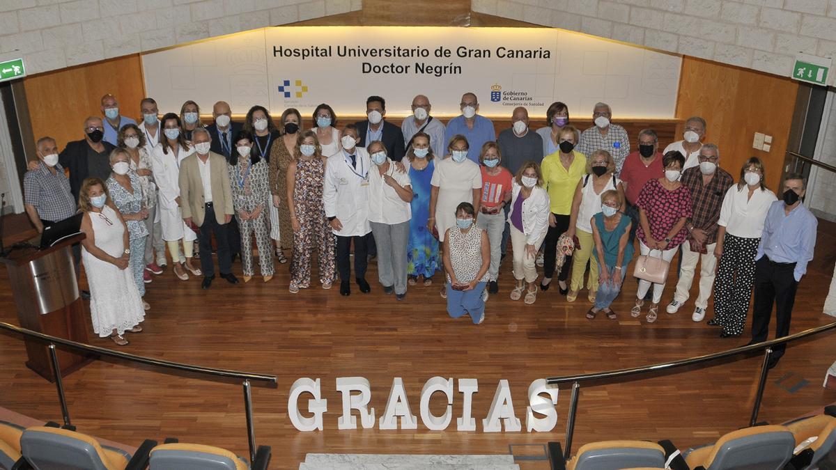 Homenaje a 56 profesionales jubilados el Hospital Universitario de Gran Canaria Doctor Negrín.