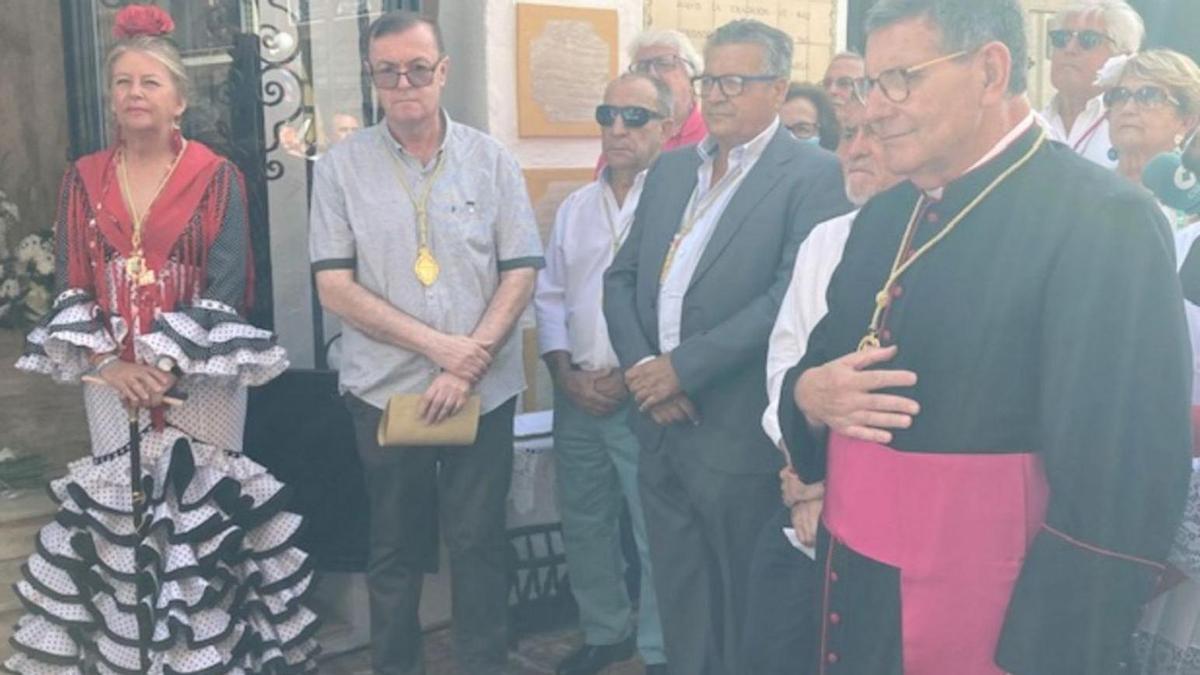 Francisco Moyano, en la Cruz del Humilladero, tras recibir la Medalla de ‘Marbellero de Honor’.