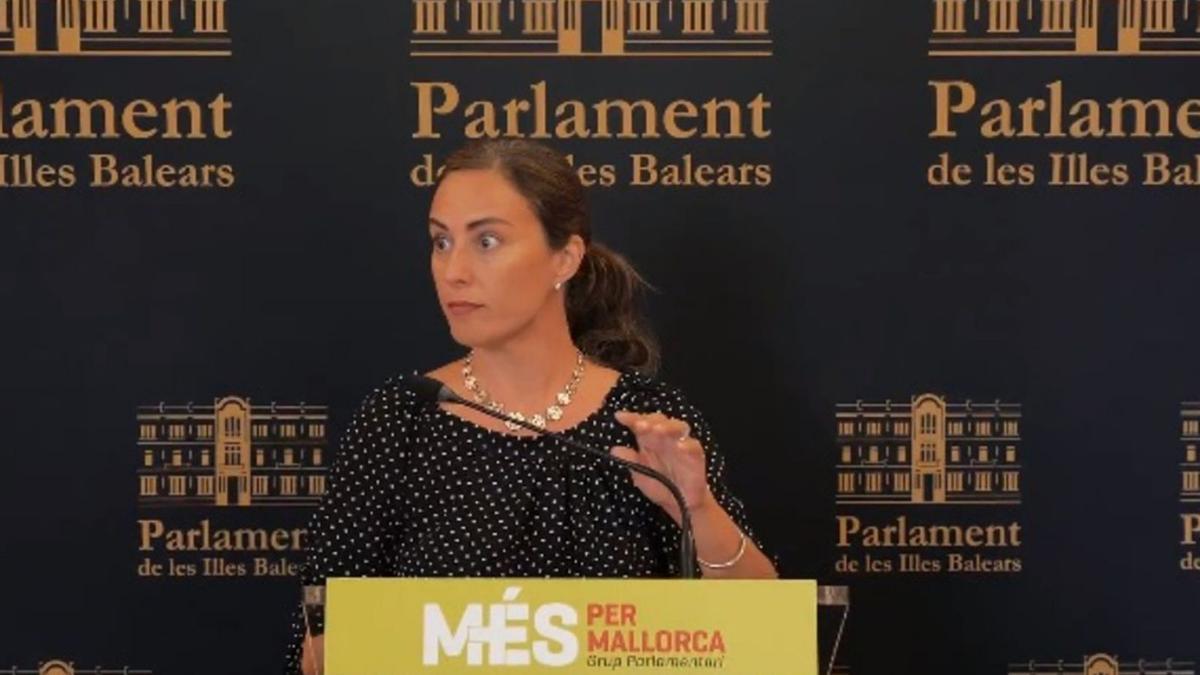 Idoia Ribas La diputada de Vox fue la portavoz de Més durante 10 segundos.