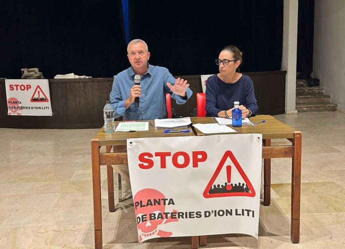 Durante la reunión se ofreció información sobre el proyecto y se decidieron acciones reivindicativas.