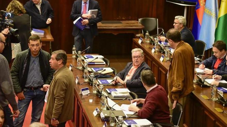 Asamblea de Alcaldes de Gran Canaria para tratar el Fdcan