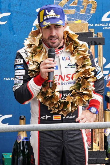 Alonso repite victoria en Le Mans y gana el WEC.