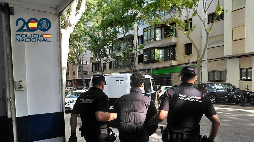 Detenido por un violento robo a dos turistas en el Paseo Sagrera de Palma