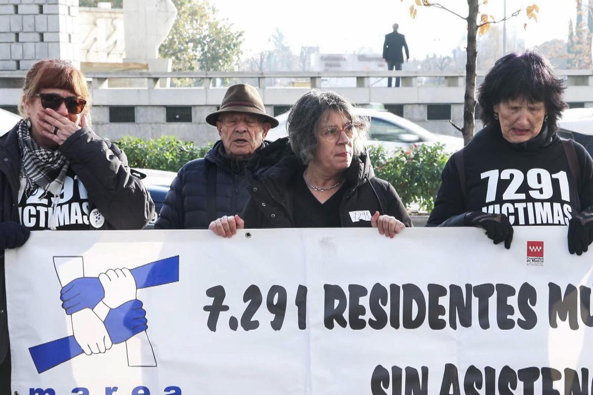 Dos ex altos cargos del Gobierno de Ayuso no acuden ante el juez en el caso residencias