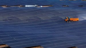 Una planta de energía solar fotovoltaica