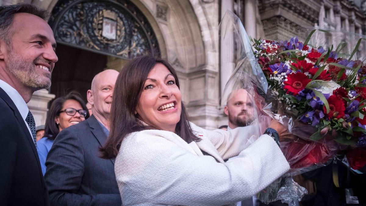 La alcaldesa de París, Anne Hidalgo.