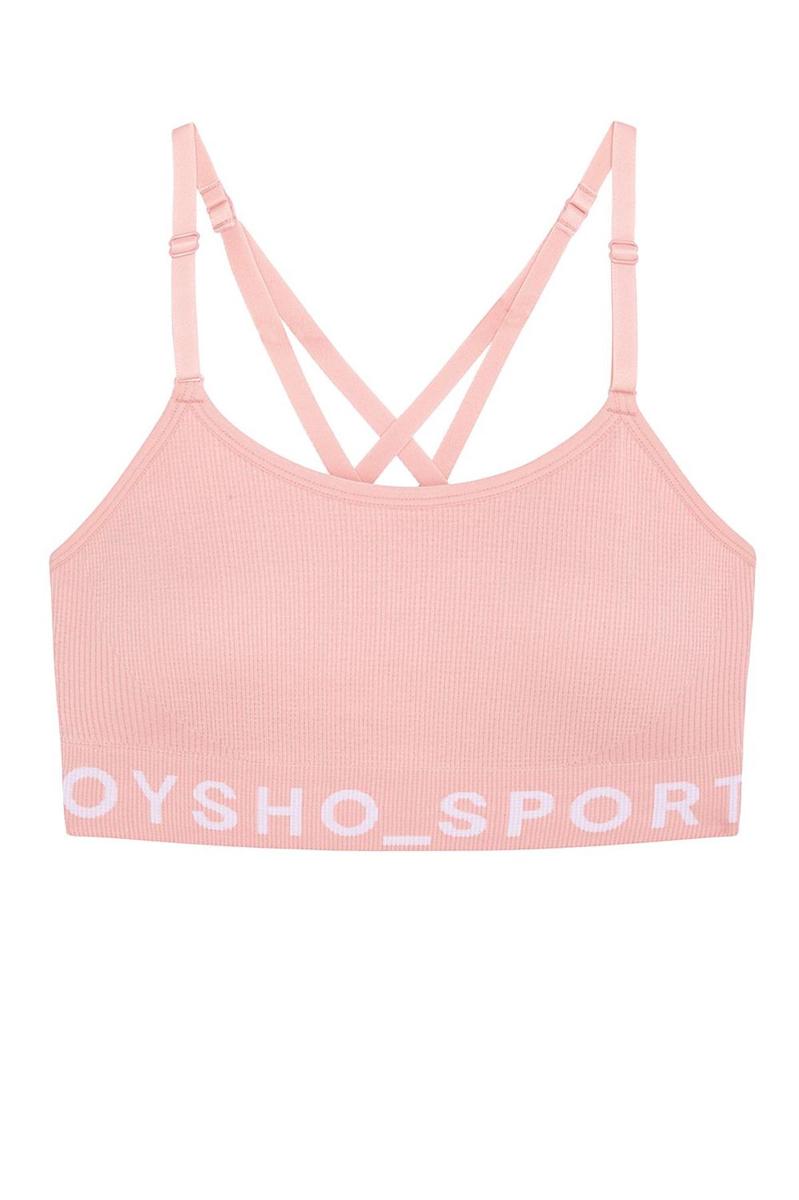 Look Gigi: Top deportiivo de Oysho (15,99 euros)