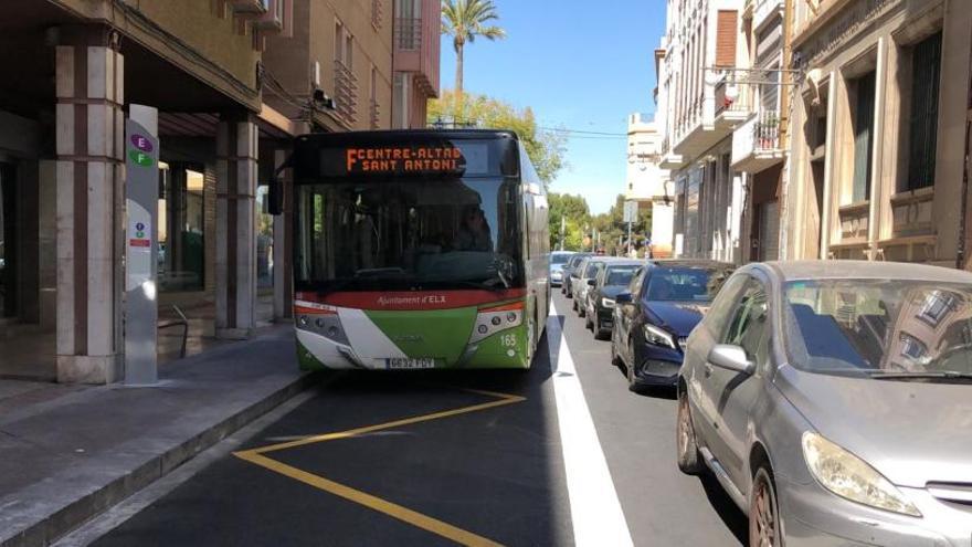 Nuevas paradas de bus para cerrar la Corredora