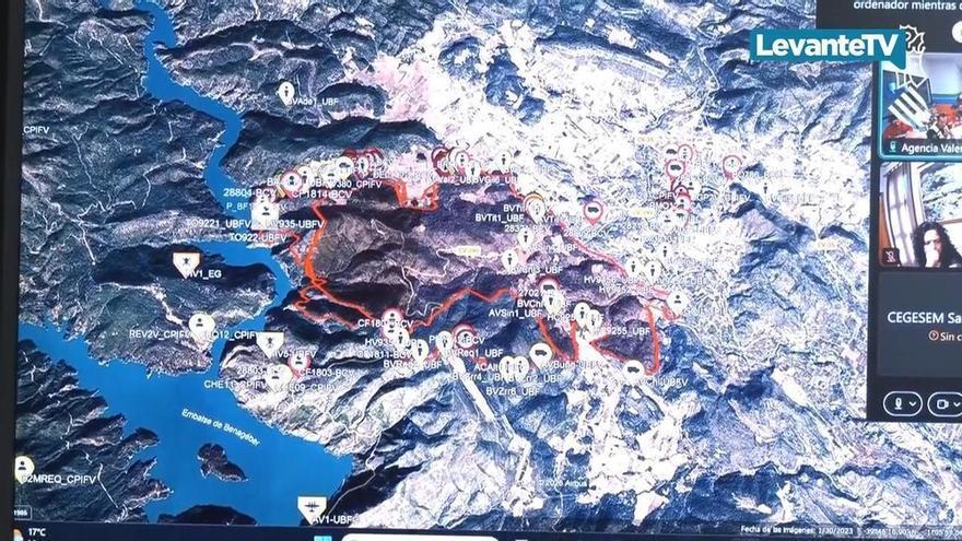 El incendio de Tuéjar alcanza cerca de 900 hectáreas