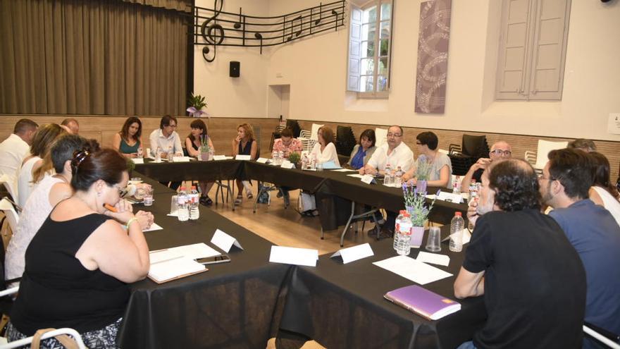 Imatge de la reunió, que s&#039;ha celebrat aquest dimarts a la nit a Sant Salvador de Guardiola