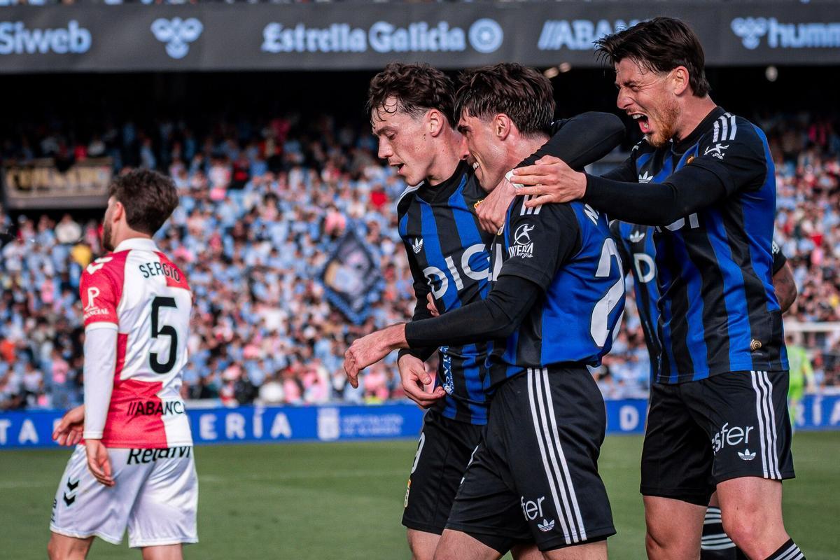 EN IMÁGENES: El Real Oviedo se impone al Celta de Vigo en Balaídos