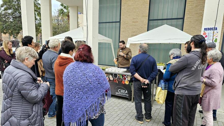 Benicarló acerca la &#039;carxofa&#039; a los estudiantes con talleres y &#039;showcookings&#039; en la UJI