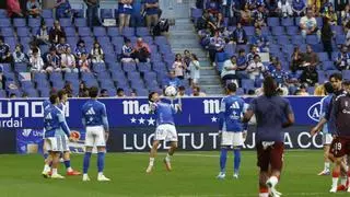 EN DIRECTO: El Oviedo se impone al descanso gracias a la pizarra