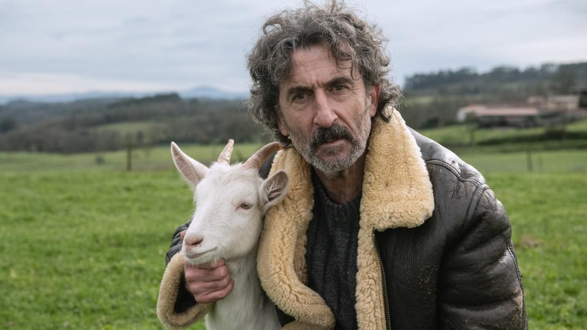 Luis Zahera: "Estoy cansado de que se relacione Galicia con la cocaína"